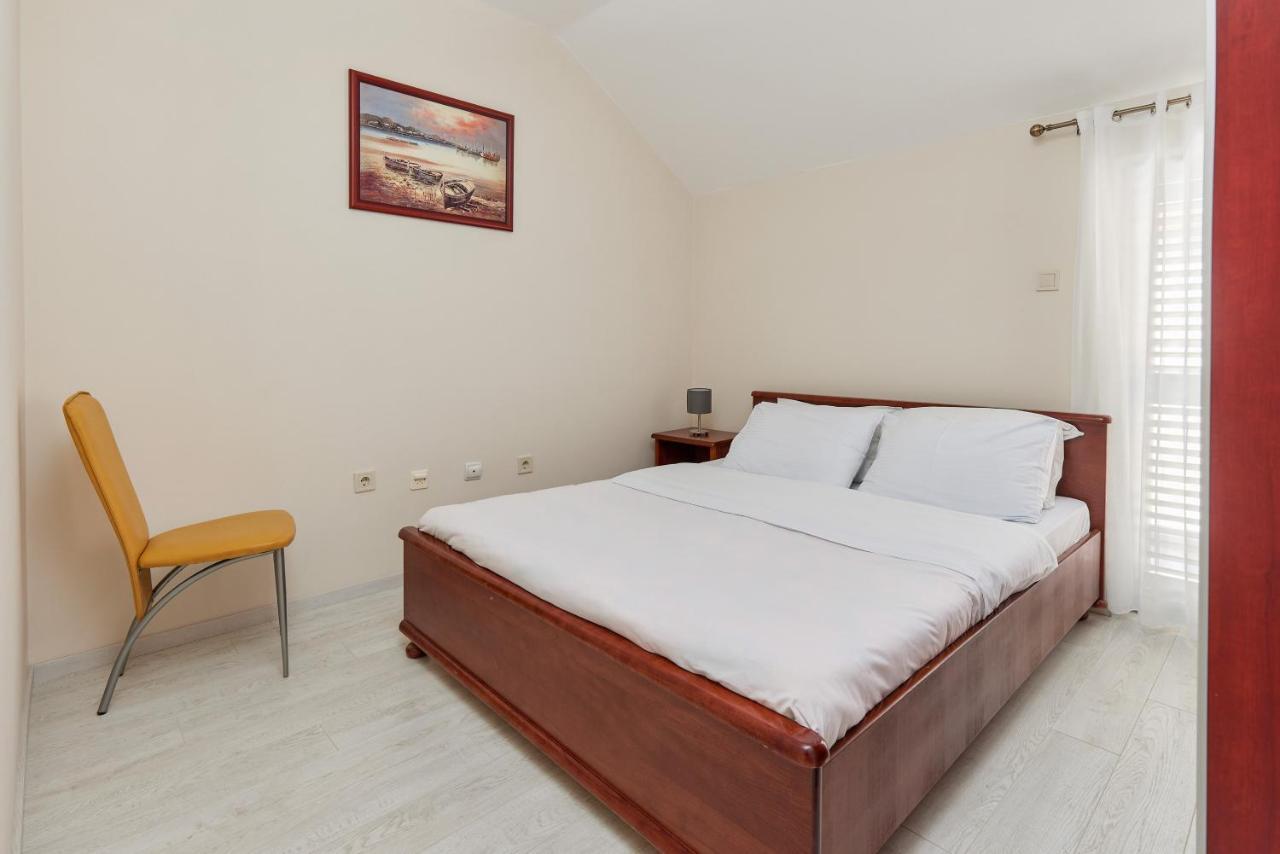 Apartment Mrsulja Котор Экстерьер фото